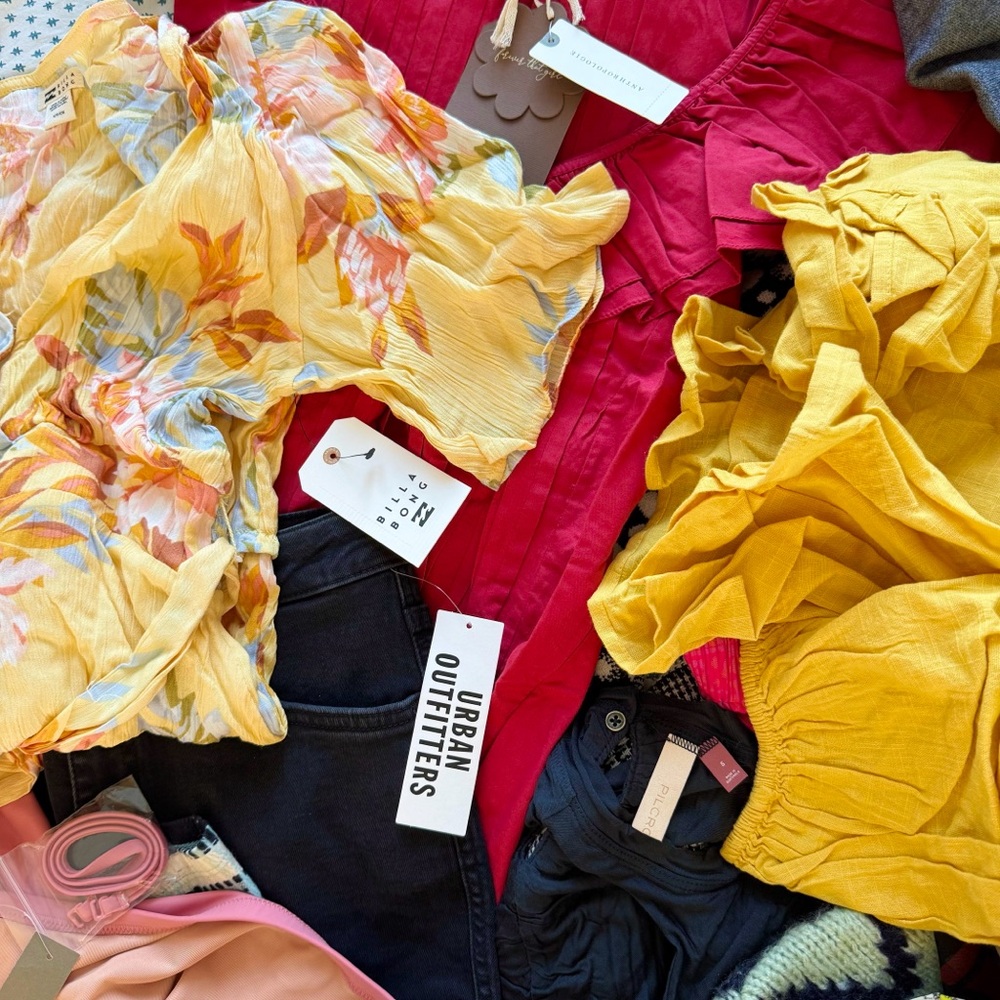 5 Piece NWT Mystery Box Free People Anthropologie Urban Outfitters Reseller New - Picture 8 of 13